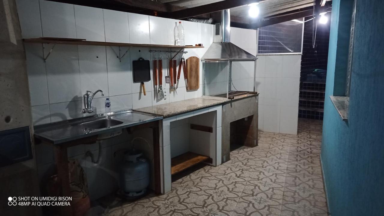 Casa com piscina , churrasqueira, Wi-Fi, em rua de Areia à 1km da praia, bairro sussegado, proíbido uso de som extremamente alto ideal para descansar Itanhaém Exterior foto