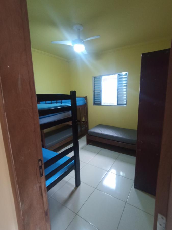 Casa com piscina , churrasqueira, Wi-Fi, em rua de Areia à 1km da praia, bairro sussegado, proíbido uso de som extremamente alto ideal para descansar Itanhaém Exterior foto