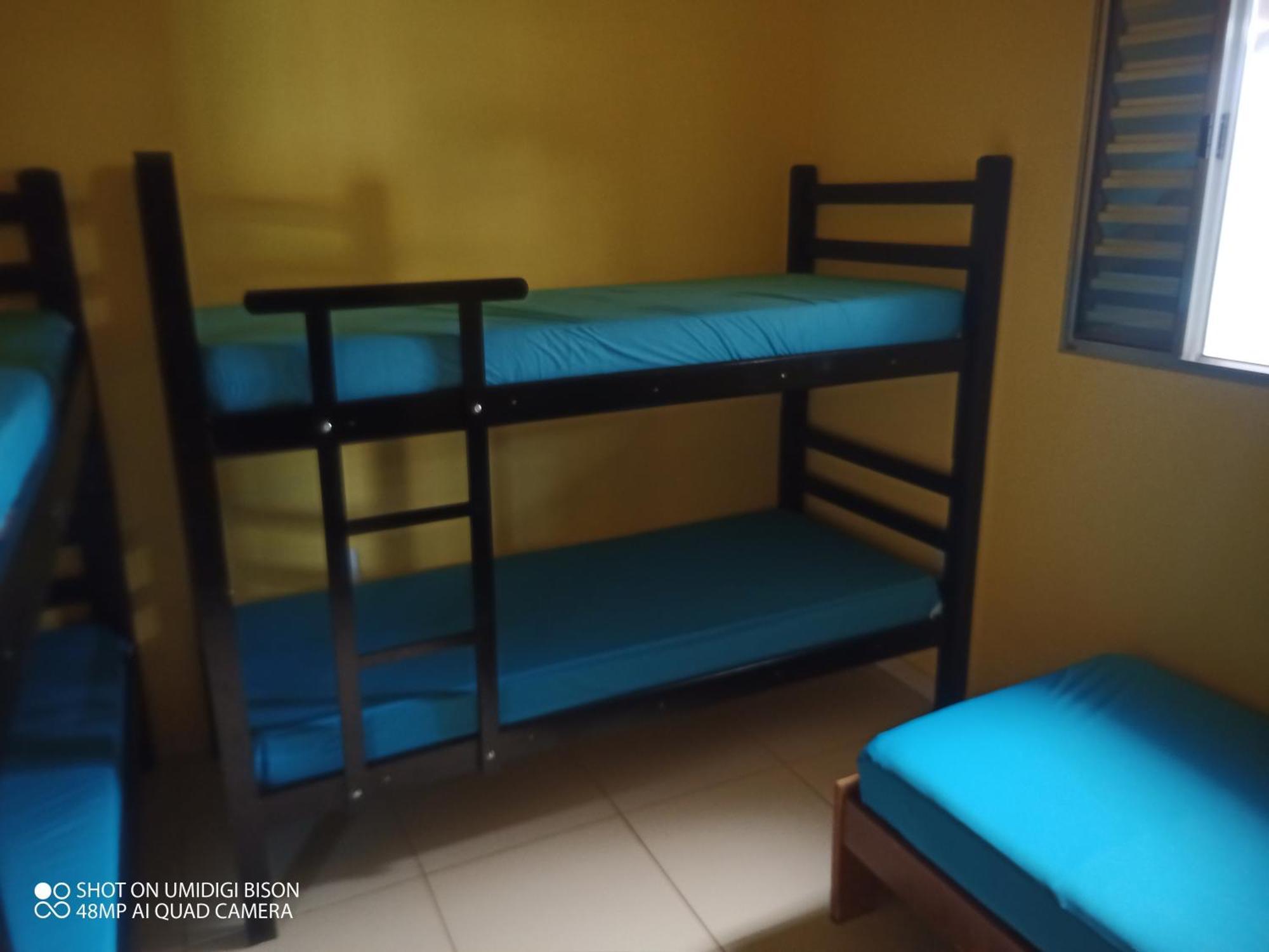 Casa com piscina , churrasqueira, Wi-Fi, em rua de Areia à 1km da praia, bairro sussegado, proíbido uso de som extremamente alto ideal para descansar Itanhaém Exterior foto